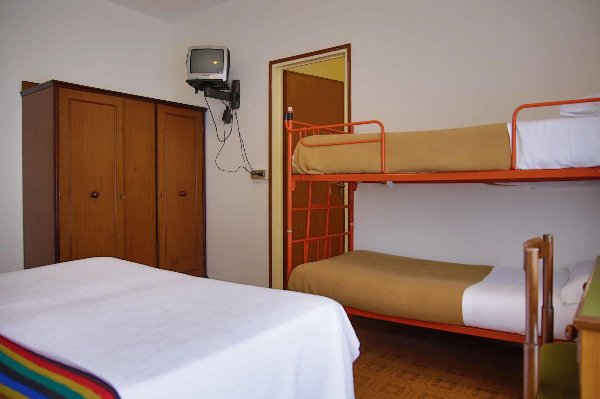 Hotel Valle Intelvi سان فيديل إنتيلفي المظهر الخارجي الصورة